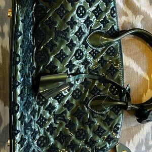Louis Vuitton Green Quilted Shoulder Bag with Luxurious Design